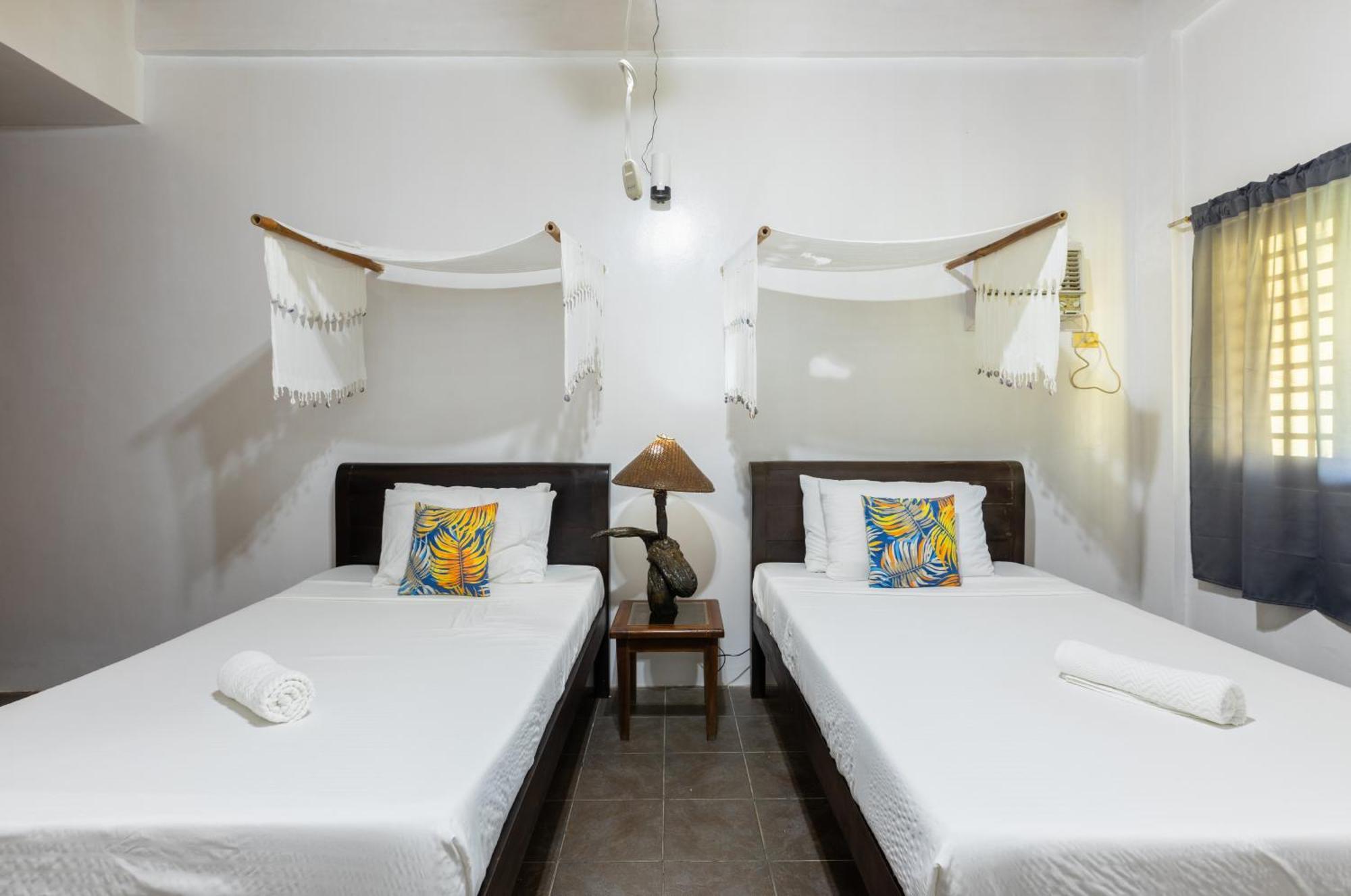 Nabulao Beach Resort Hinoba-an Luaran gambar