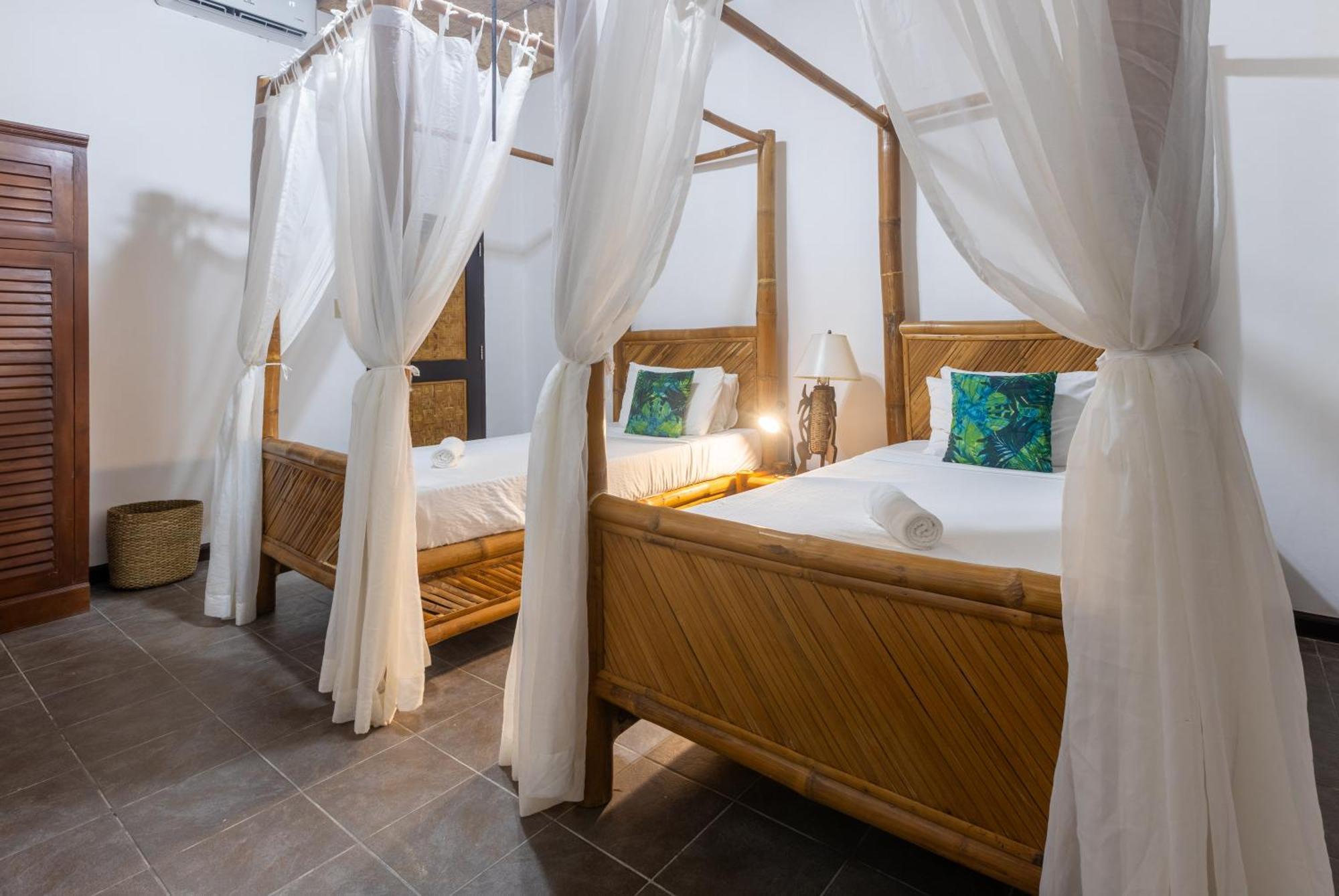 Nabulao Beach Resort Hinoba-an Luaran gambar